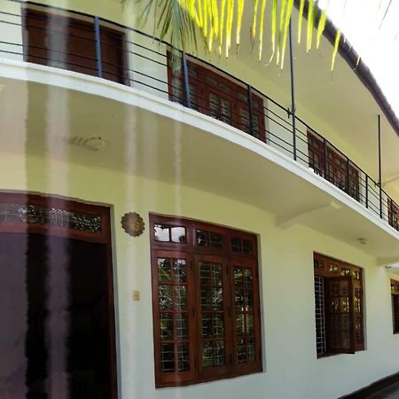 La Sachara Bed & Breakfast Kandy Exterior photo
