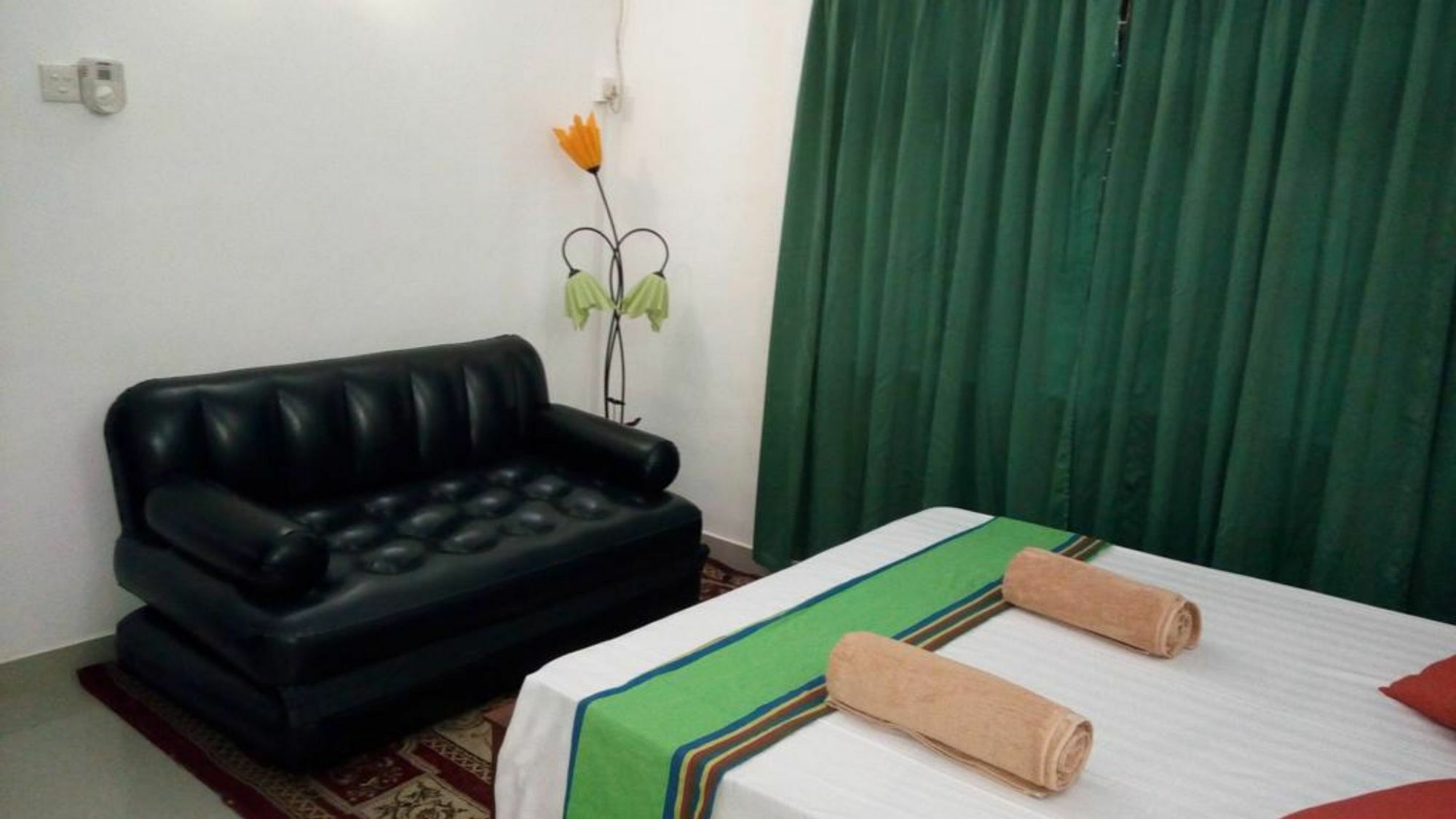 La Sachara Bed & Breakfast Kandy Exterior photo